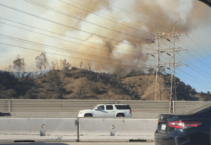Read more about the article Woolsey Fire Reaches Up to 8,000 Acres, Stretching to Malibu Through 101 Freeway